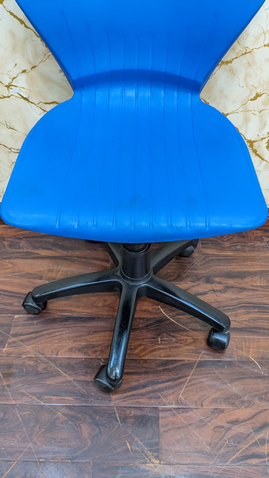 🔥 Boss 🔥 3 Revolving Chair