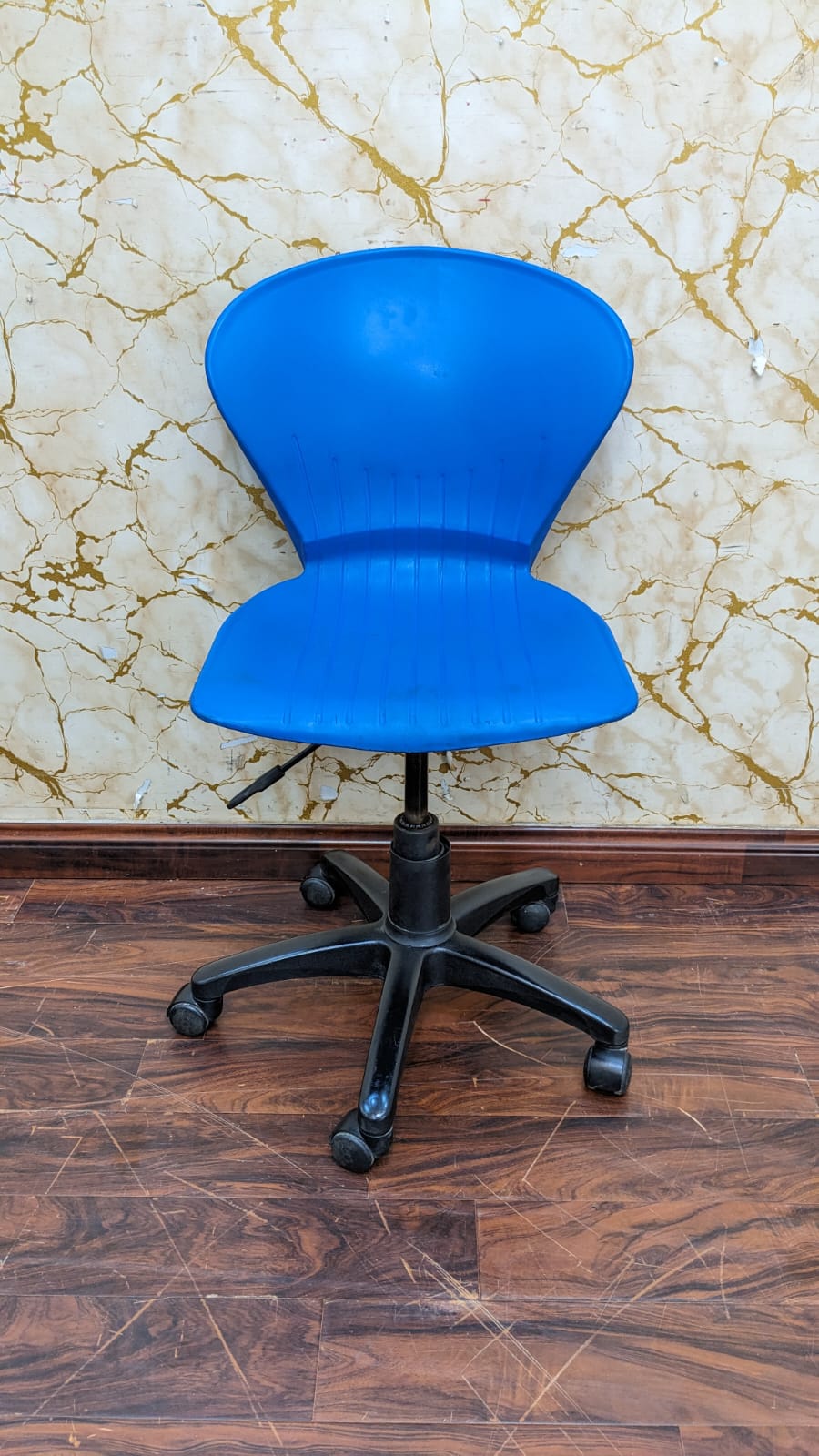 🔥 Boss 🔥 3 Revolving Chair