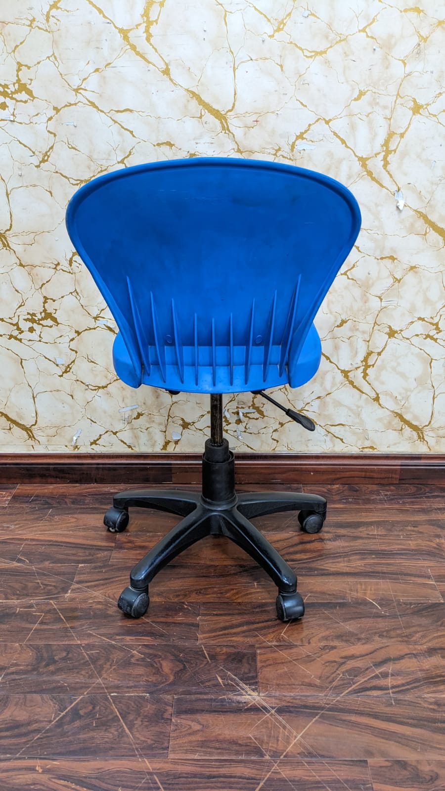 🔥 Boss 🔥 3 Revolving Chair