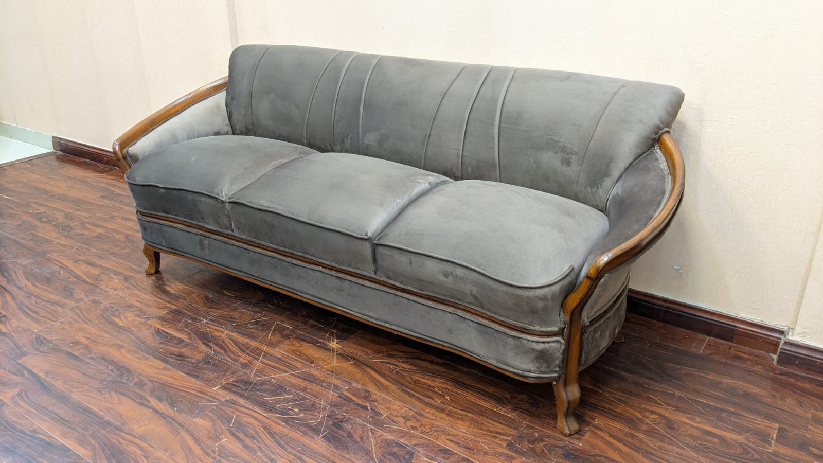 Solid Sheesham Wood 5 Seater Sofa Set