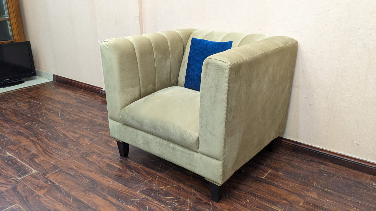 Panel Design 5 Seater Sofa Set