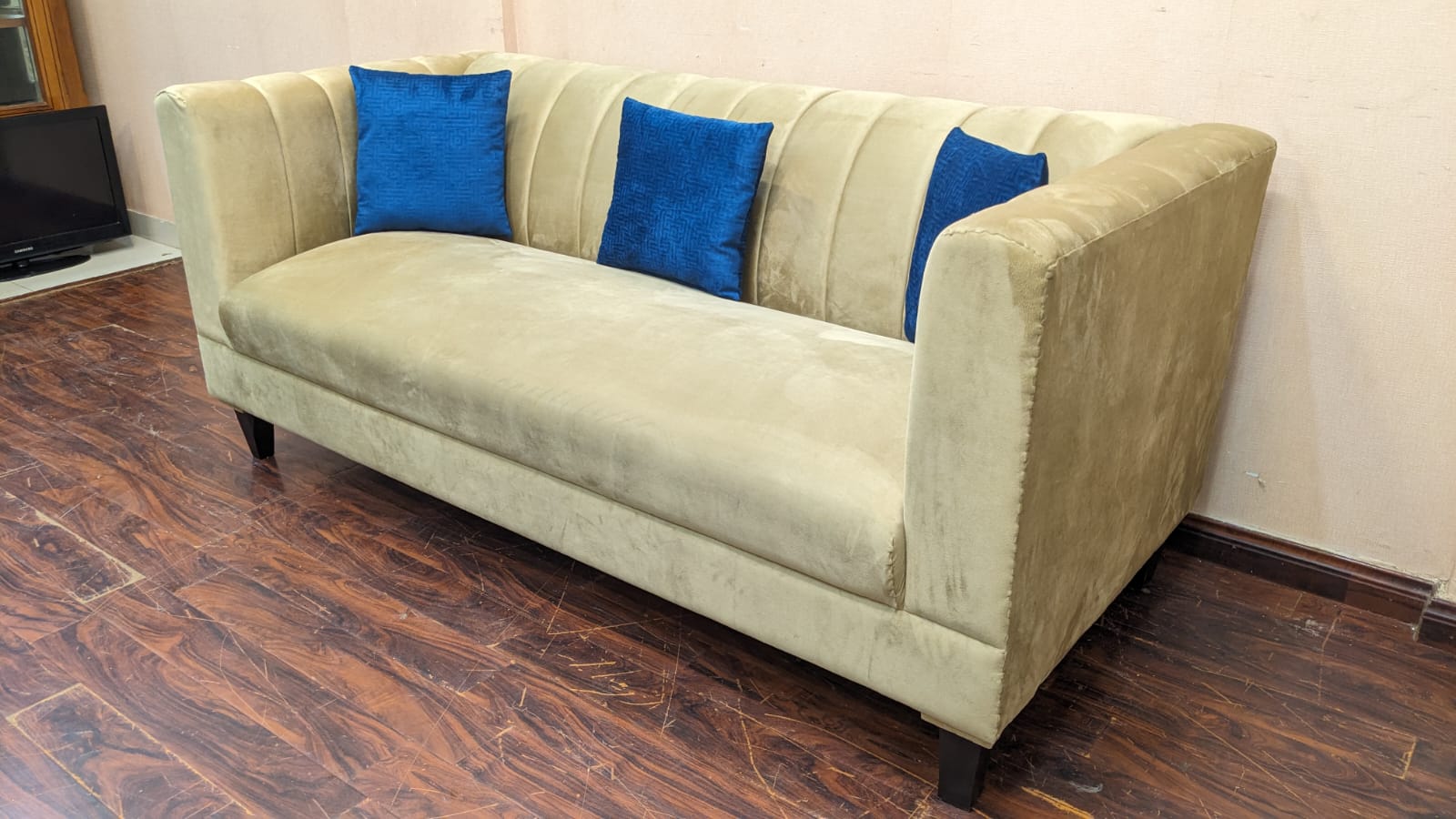Panel Design 5 Seater Sofa Set