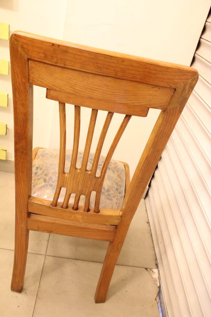6 Seater Dining Table (Subject to Price Change)