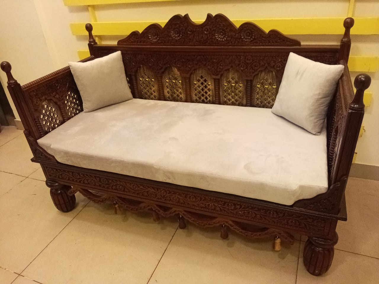 Chinioti Sofa (2 Seater) (Subject to Price Change)