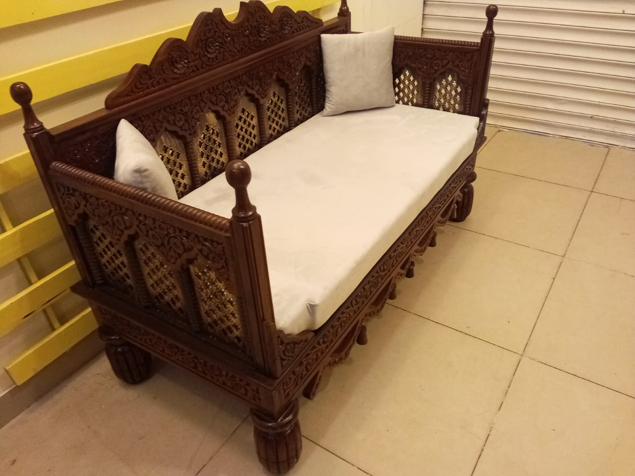 Chinioti Sofa (2 Seater) (Subject to Price Change)