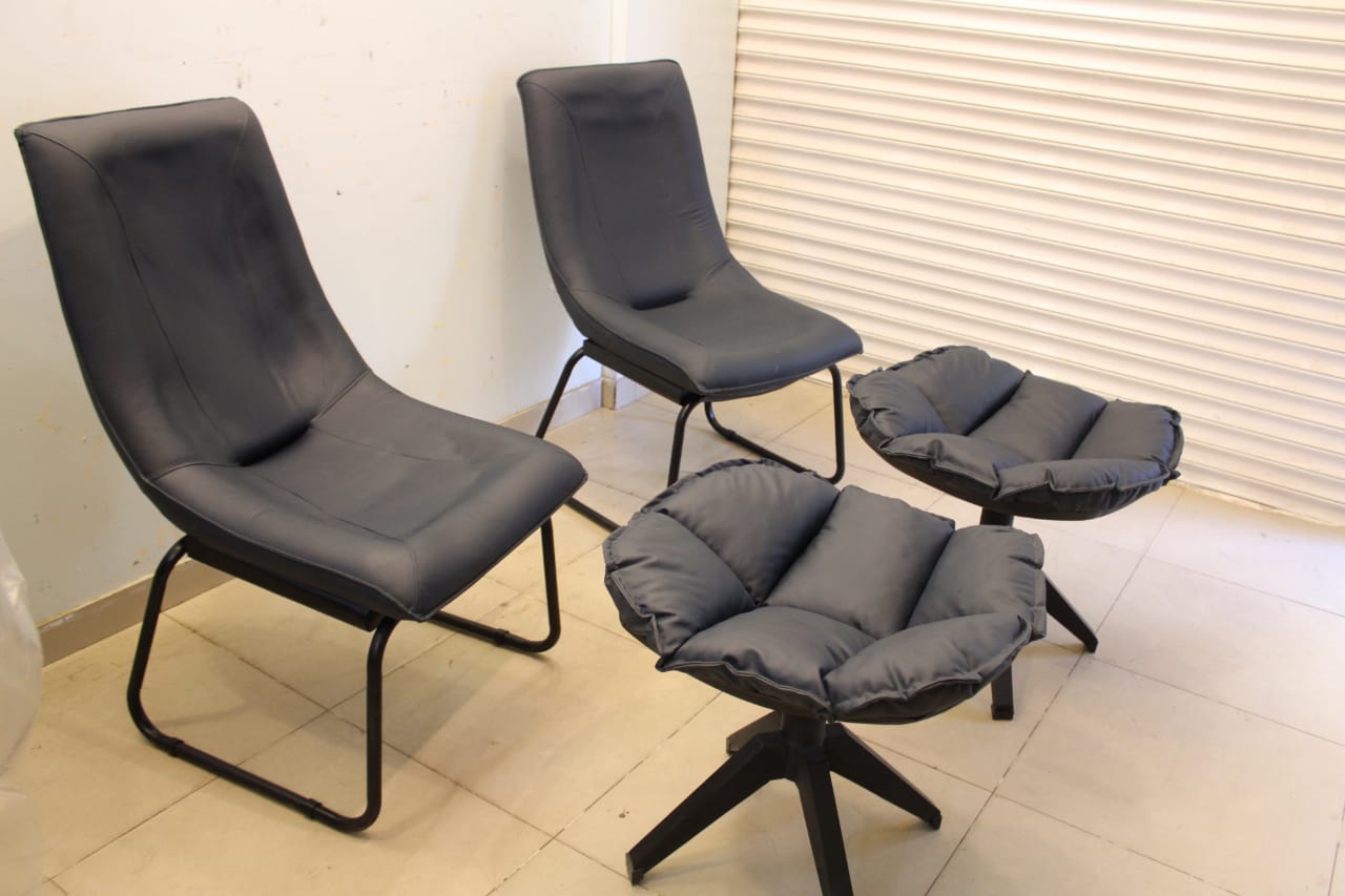 Relaxing Chairs With Foot Rest (Subject to Price Change)