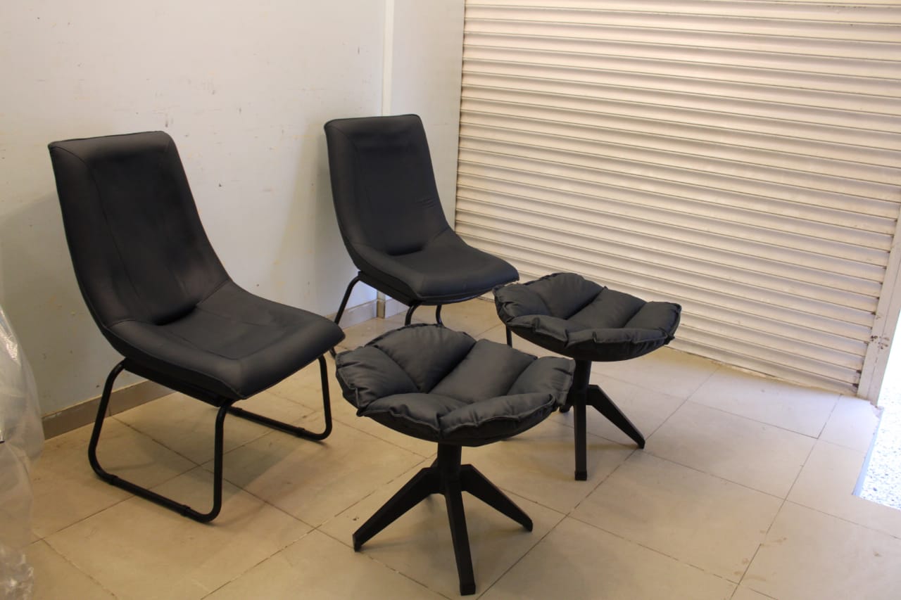 Relaxing Chairs With Foot Rest (Subject to Price Change)