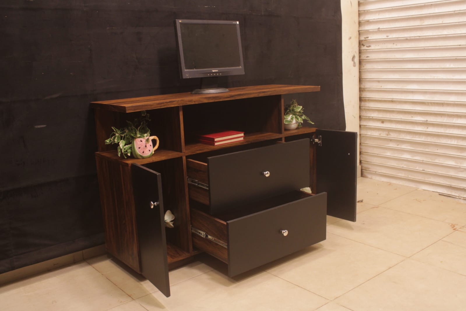 Side Board/Led Unit