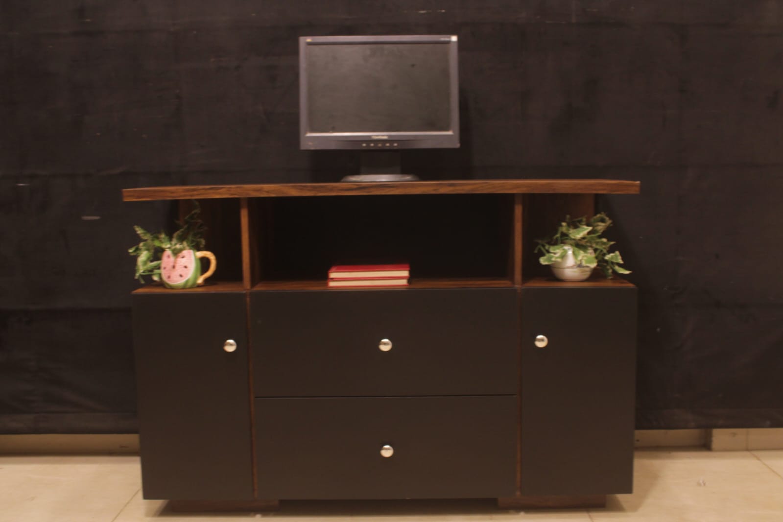 Side Board/Led Unit