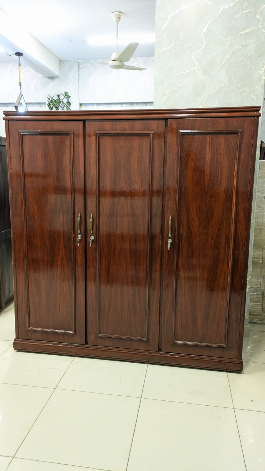 Sheesham Wood 3-Door Almirah