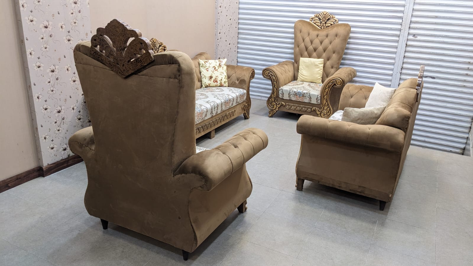 Luxurious 7 Seater Sofa Set