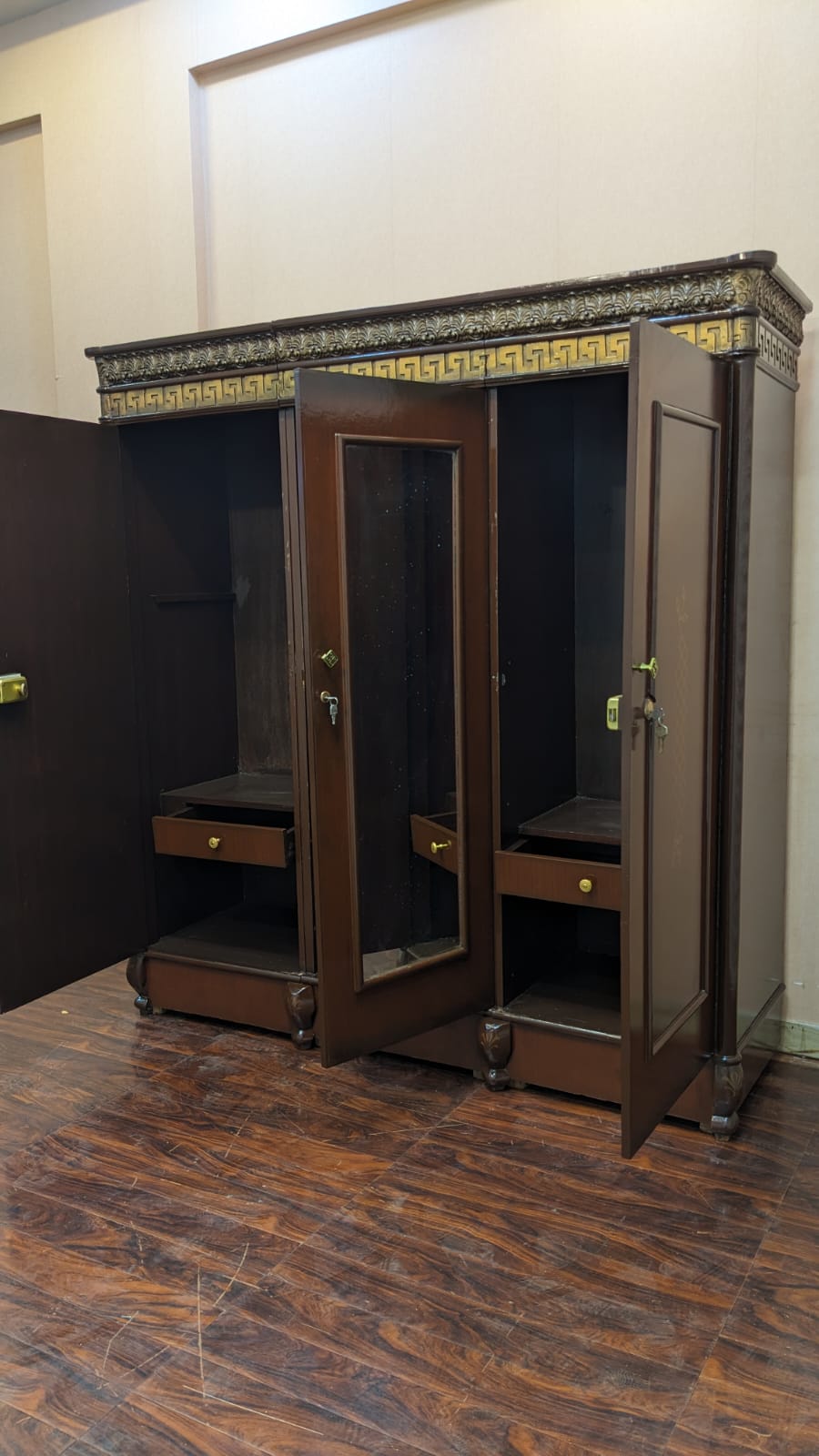 Queen Size Bedroom Set