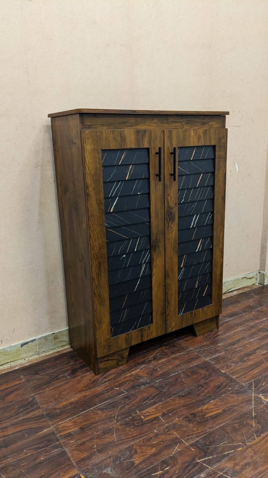 DivineCrafts Brand New Shoe Rack
