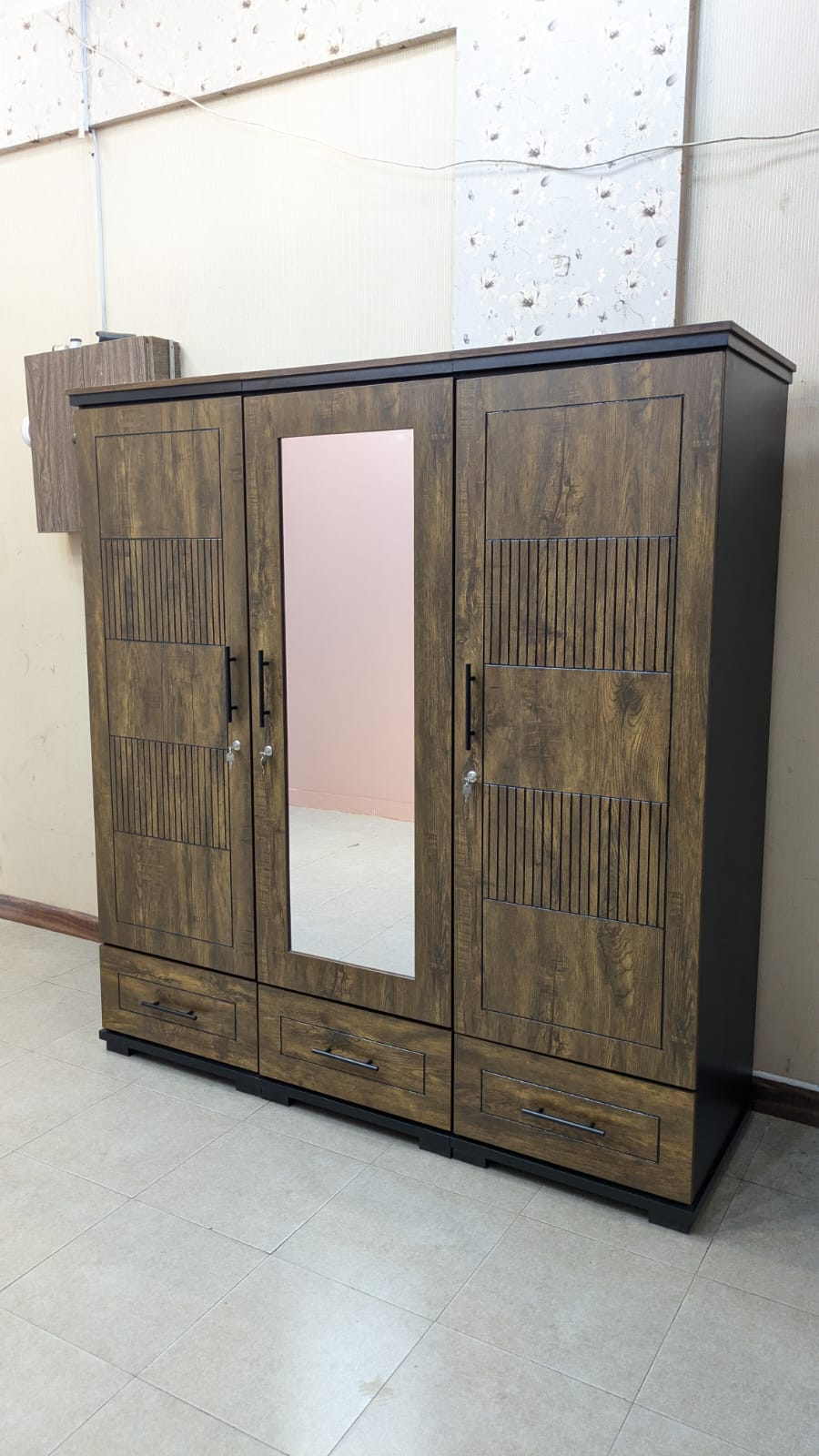Brand New King Size Bedroom Set