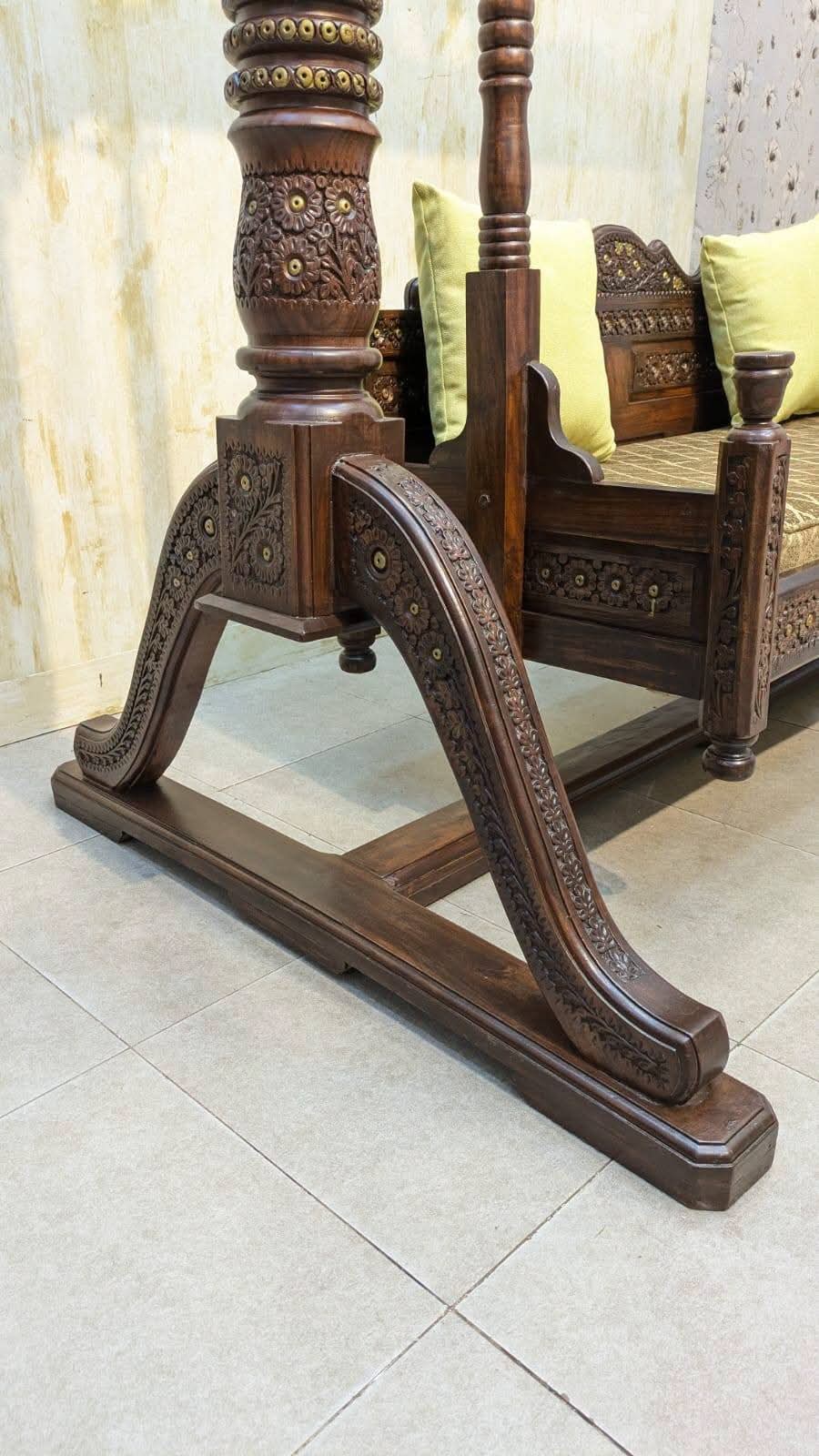 Solid Sheesham Wood Chinioti Jhoola