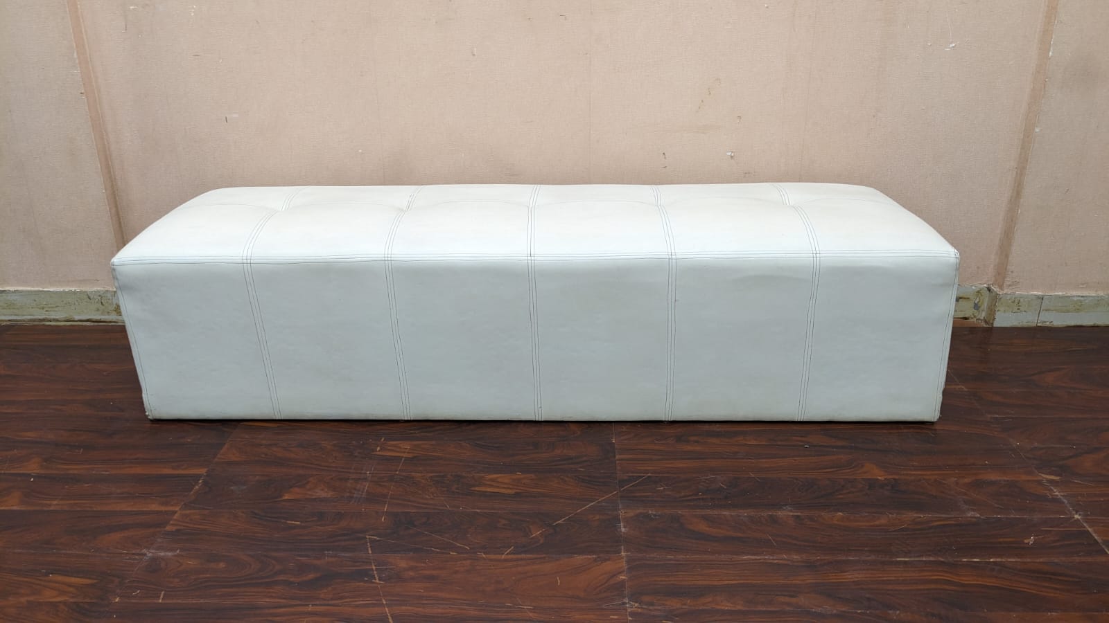 2.5 Seater Seattee