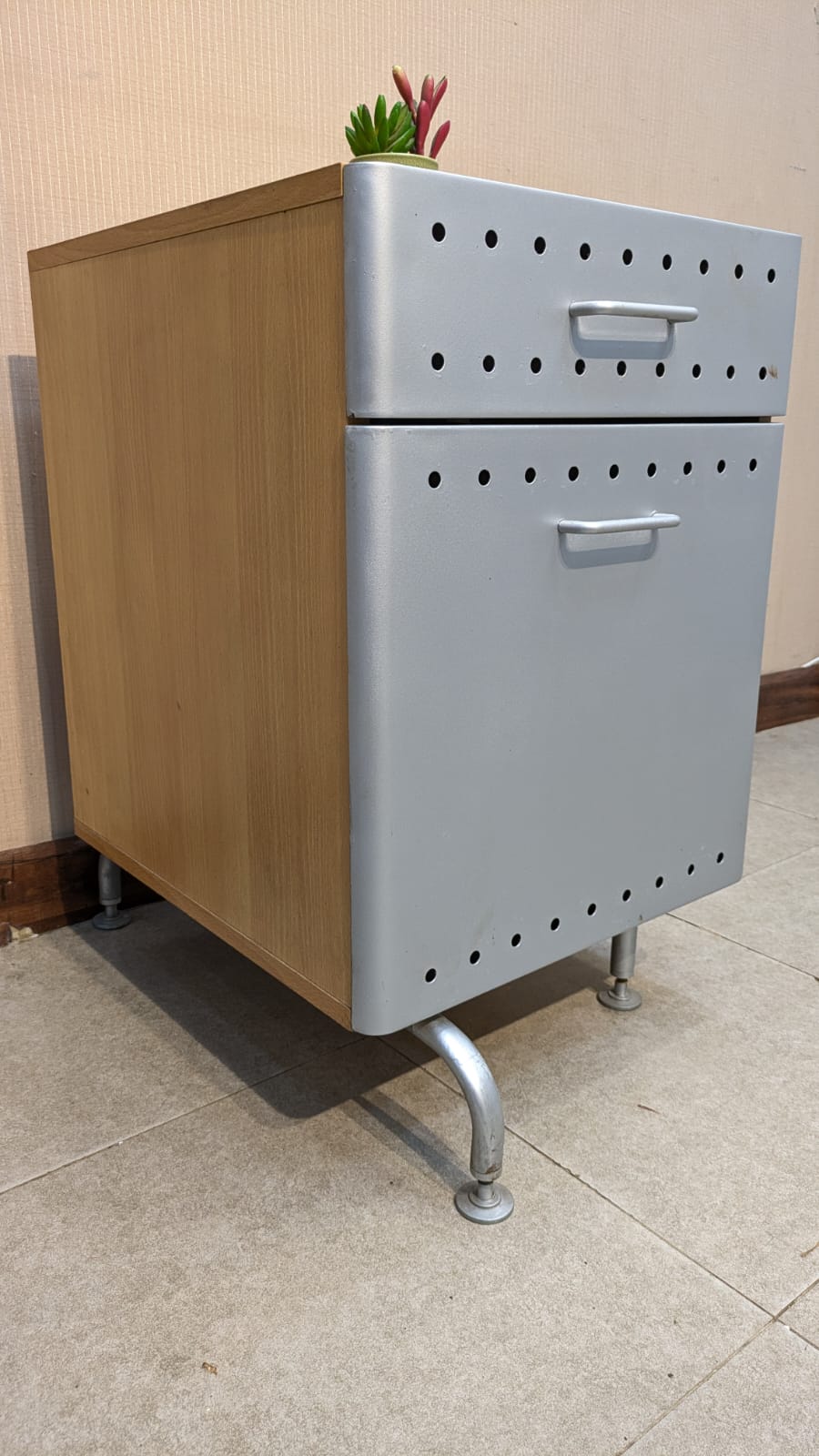 Pedastal drawer