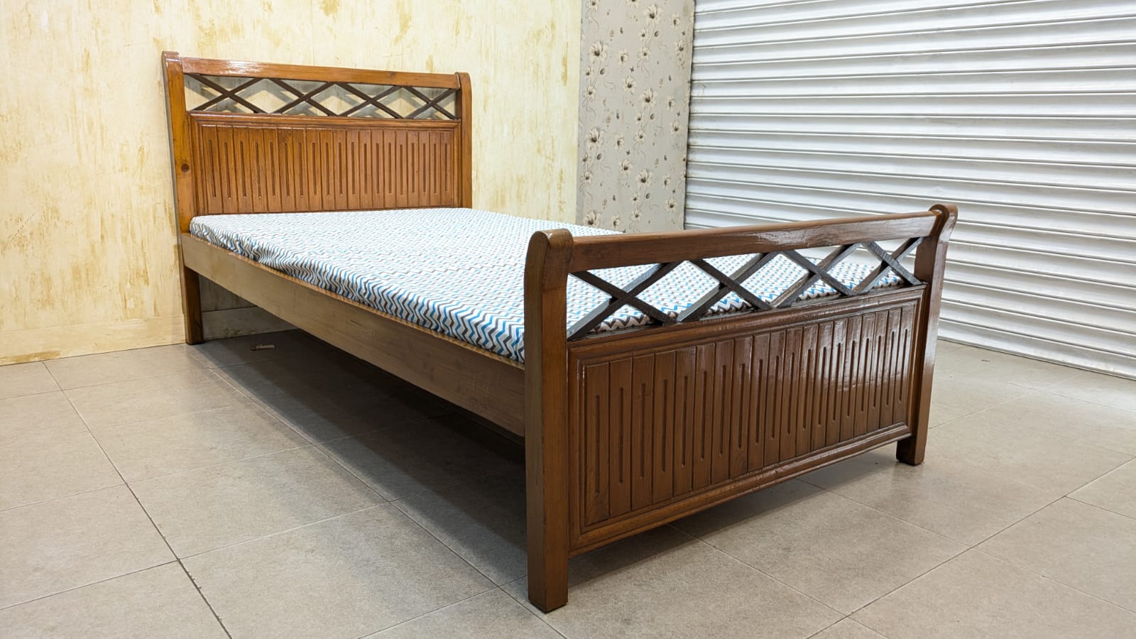 Solid oak Wood