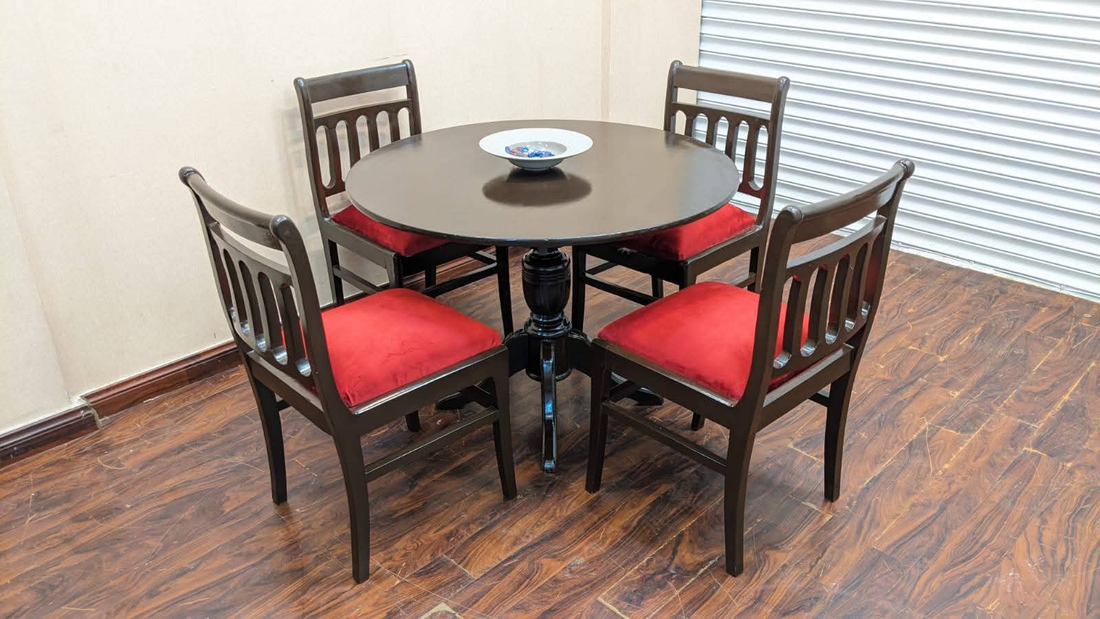4 Seater Dining Table