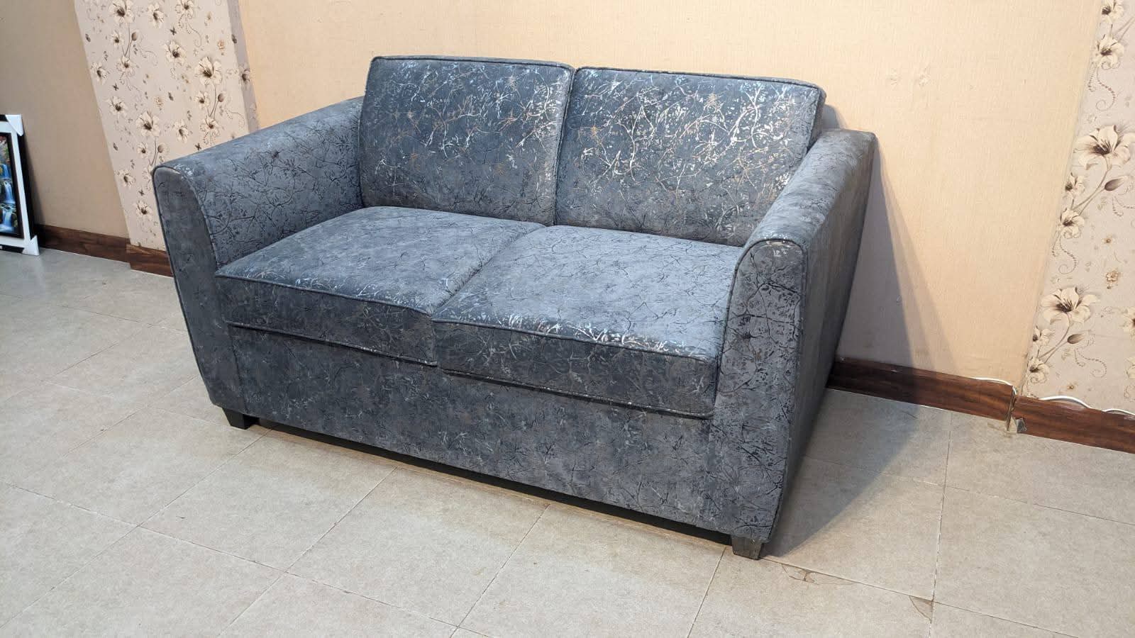 Modern Design 4 Seater Sofa Set