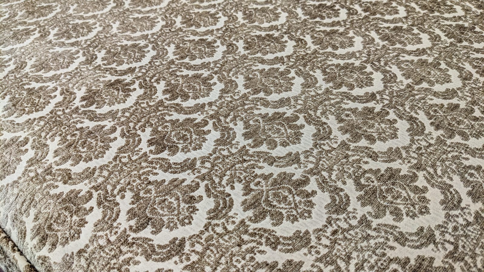 Solid Sheesham Wood 2.5 Seater Diwan
