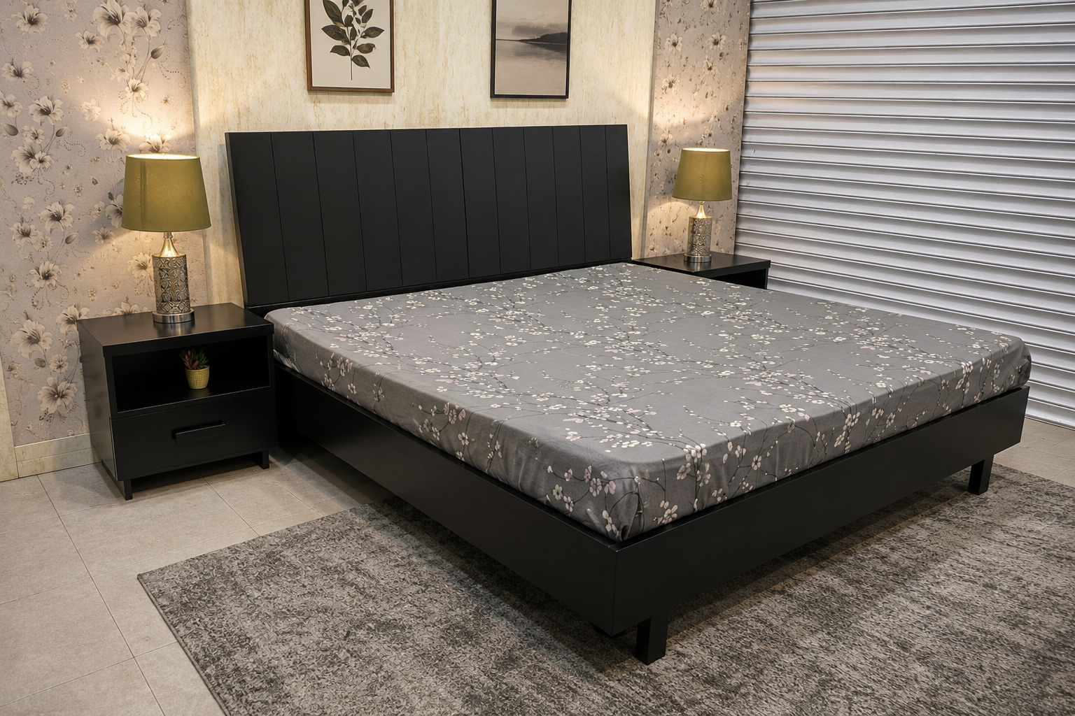 King Size Bed With 2 Side table