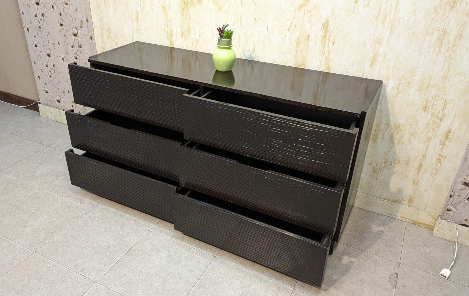Chester Drawers