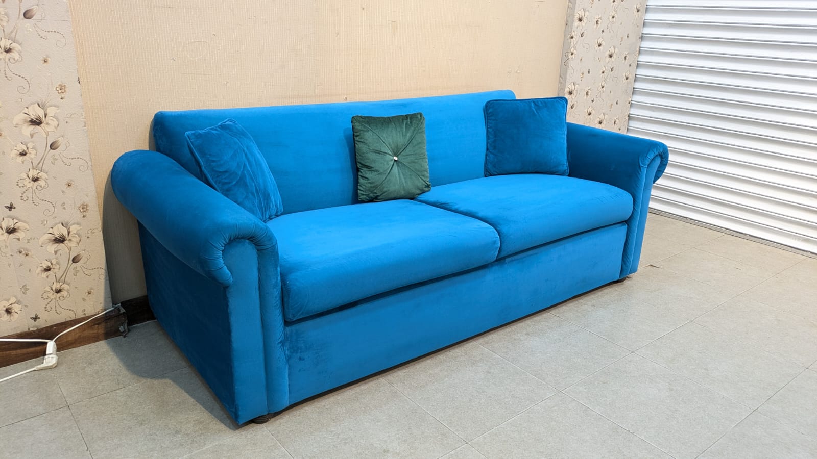Super Comfortable 3 Seater Sofa