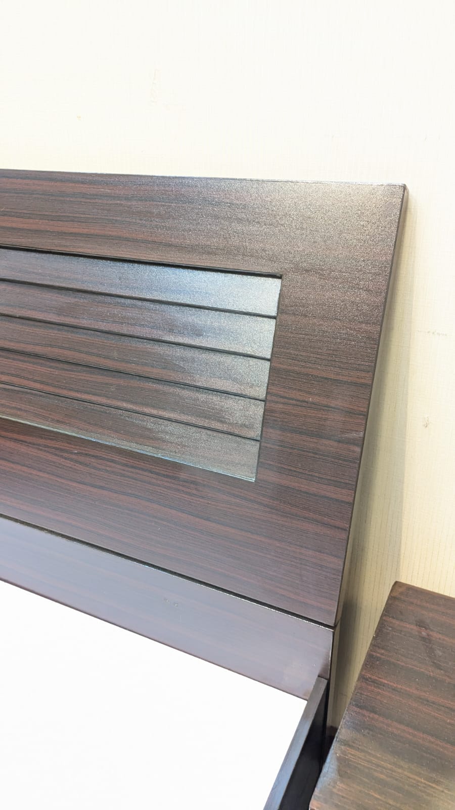 Queen Size Bed With 2 Side Tables