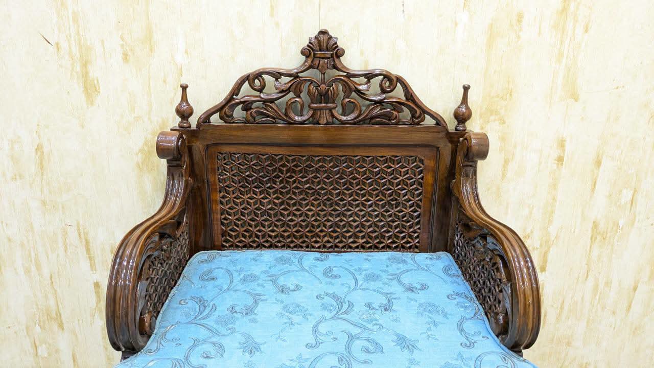 Antique 5 Seater Sofa Set