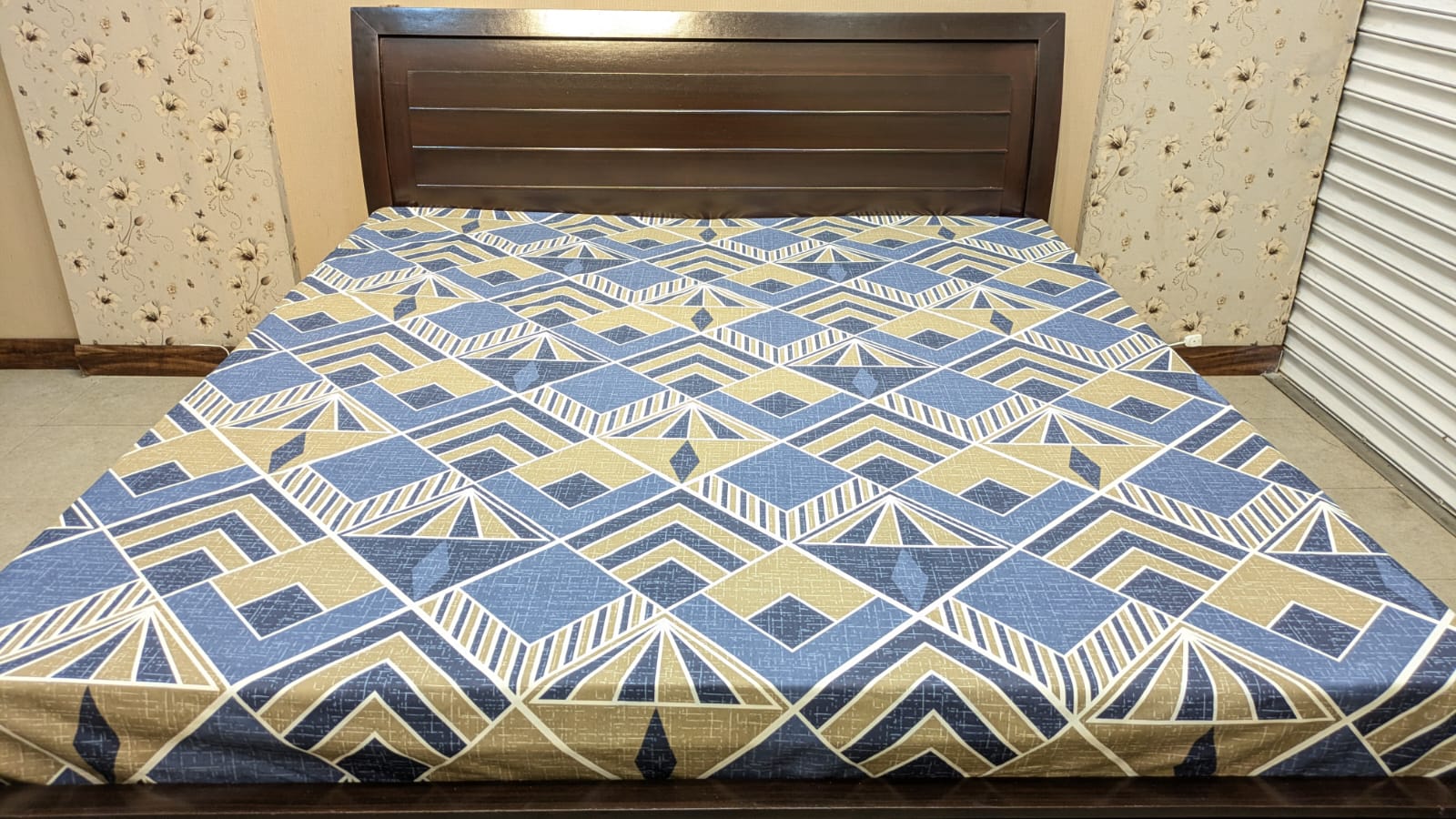 King Size Bed With Storage Drawers