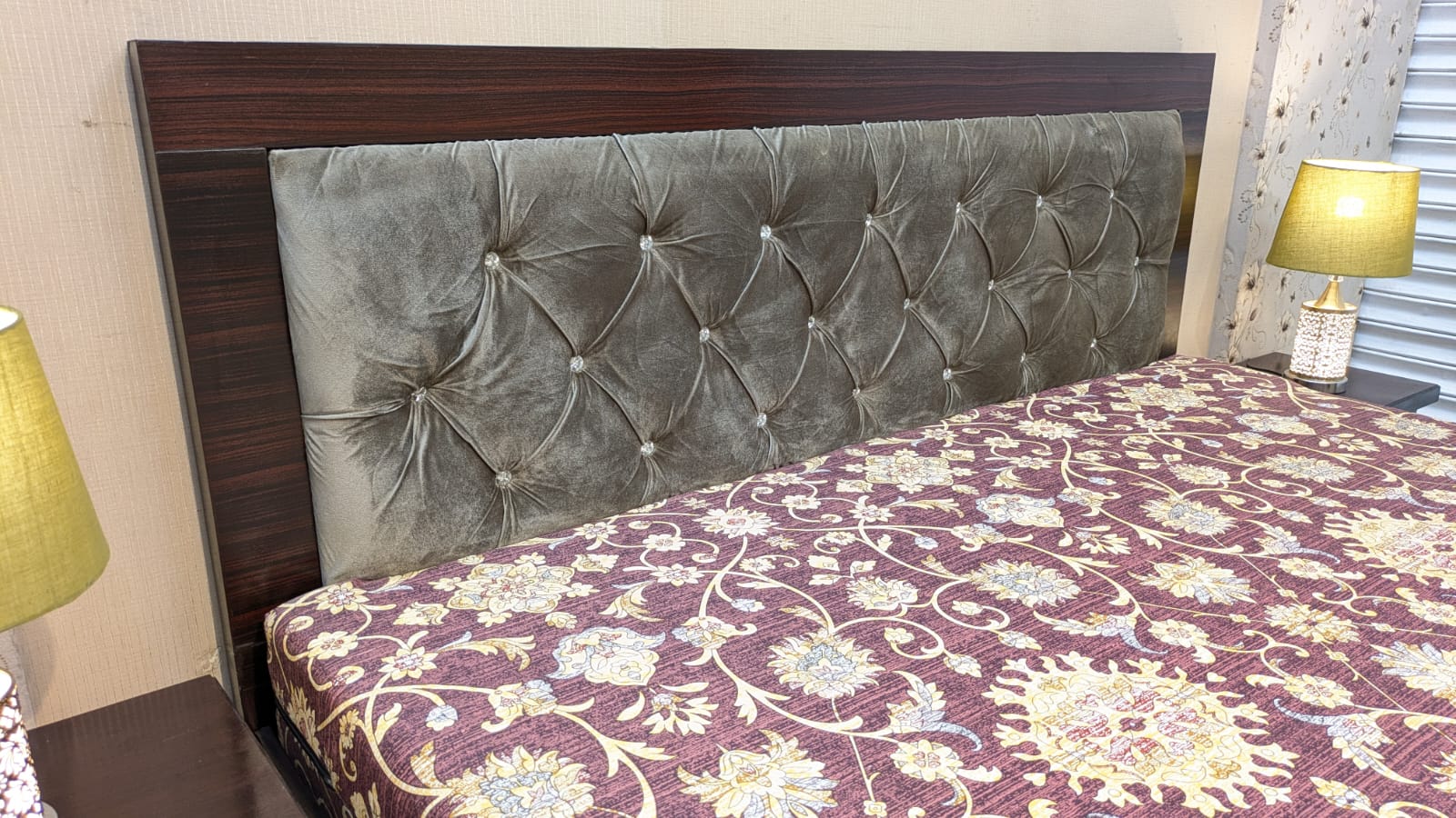 King Size Bed with 2 Side Tables