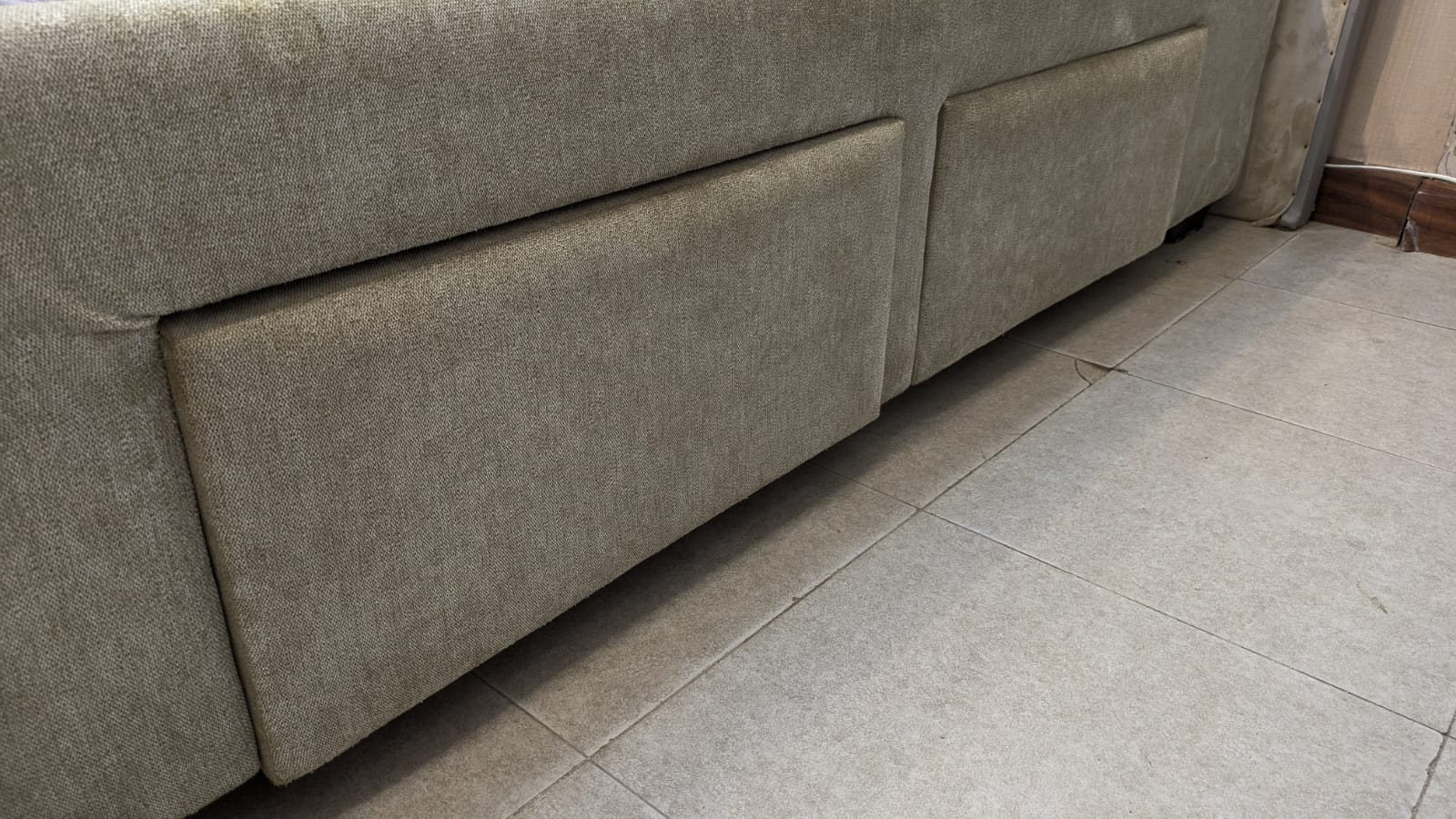 Fully Cushioned King Size Bed