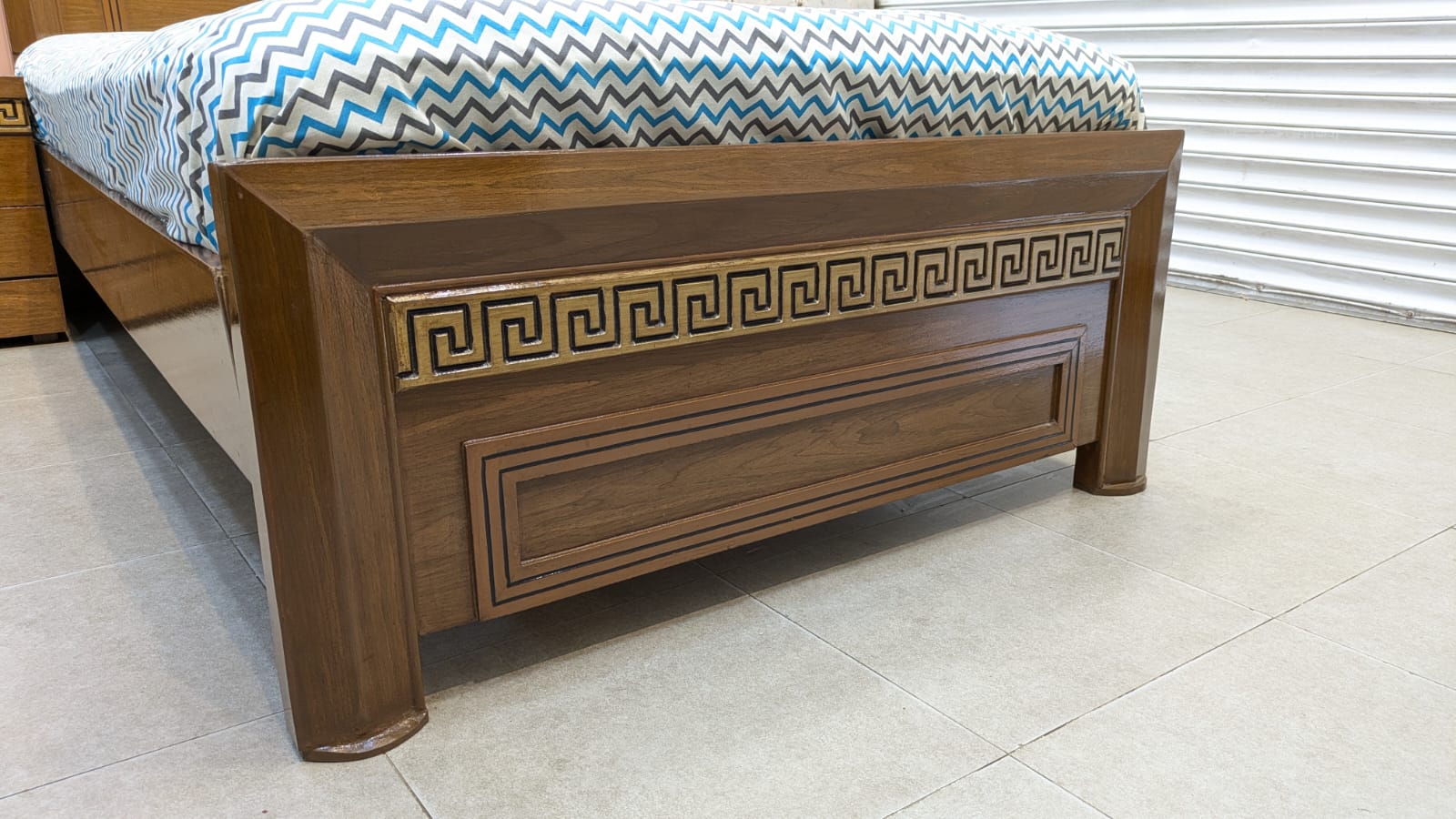 Single Bed With 1 Side Table