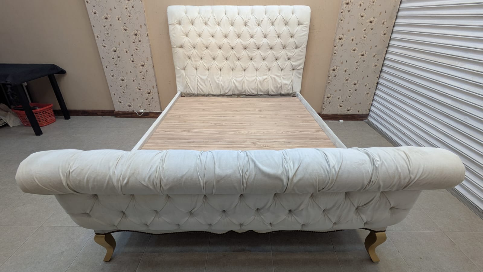 Fully Cushioned Queen Size Bed