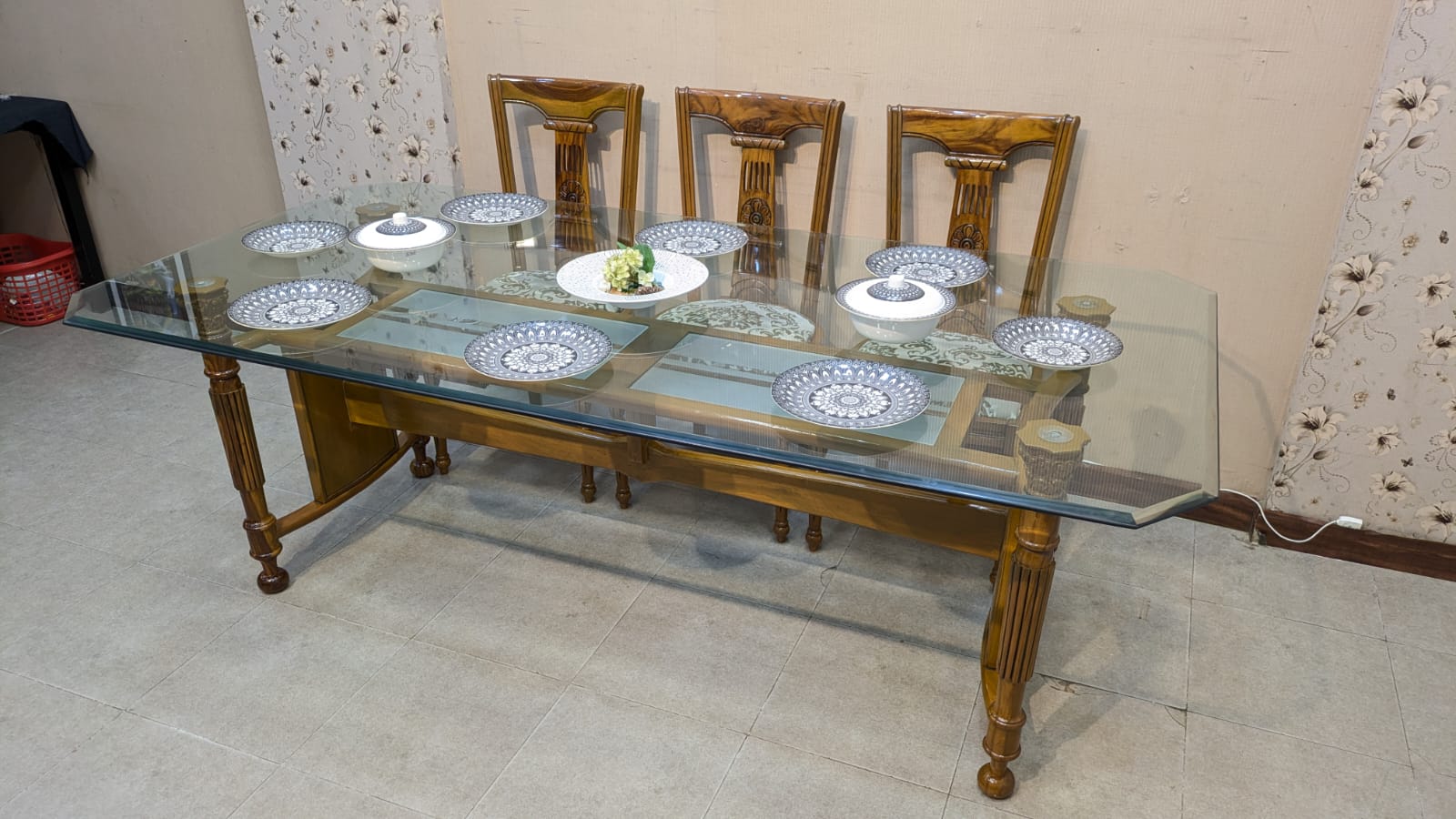 Solid Sheesham Wood 8 Seater Dining Table