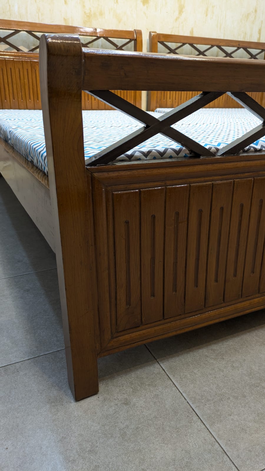 Solid oak Wood