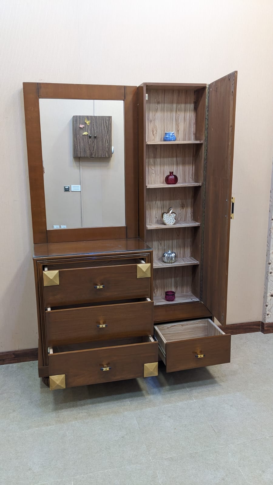 Brand New King Size Bed Set