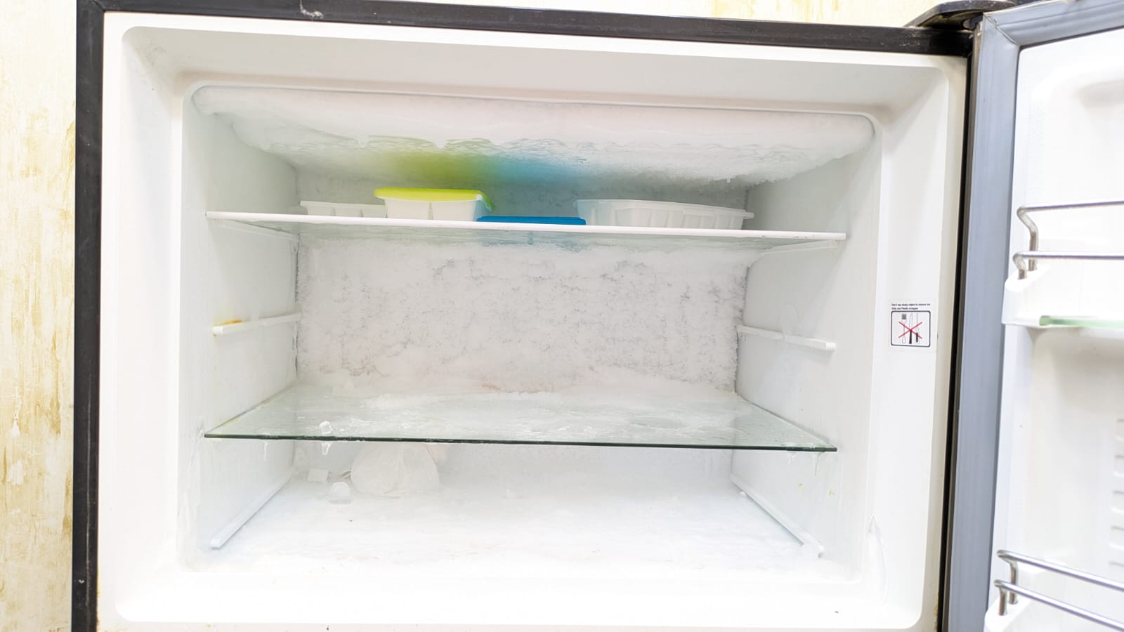 Dawlance Signature Inverter Refrigerator
