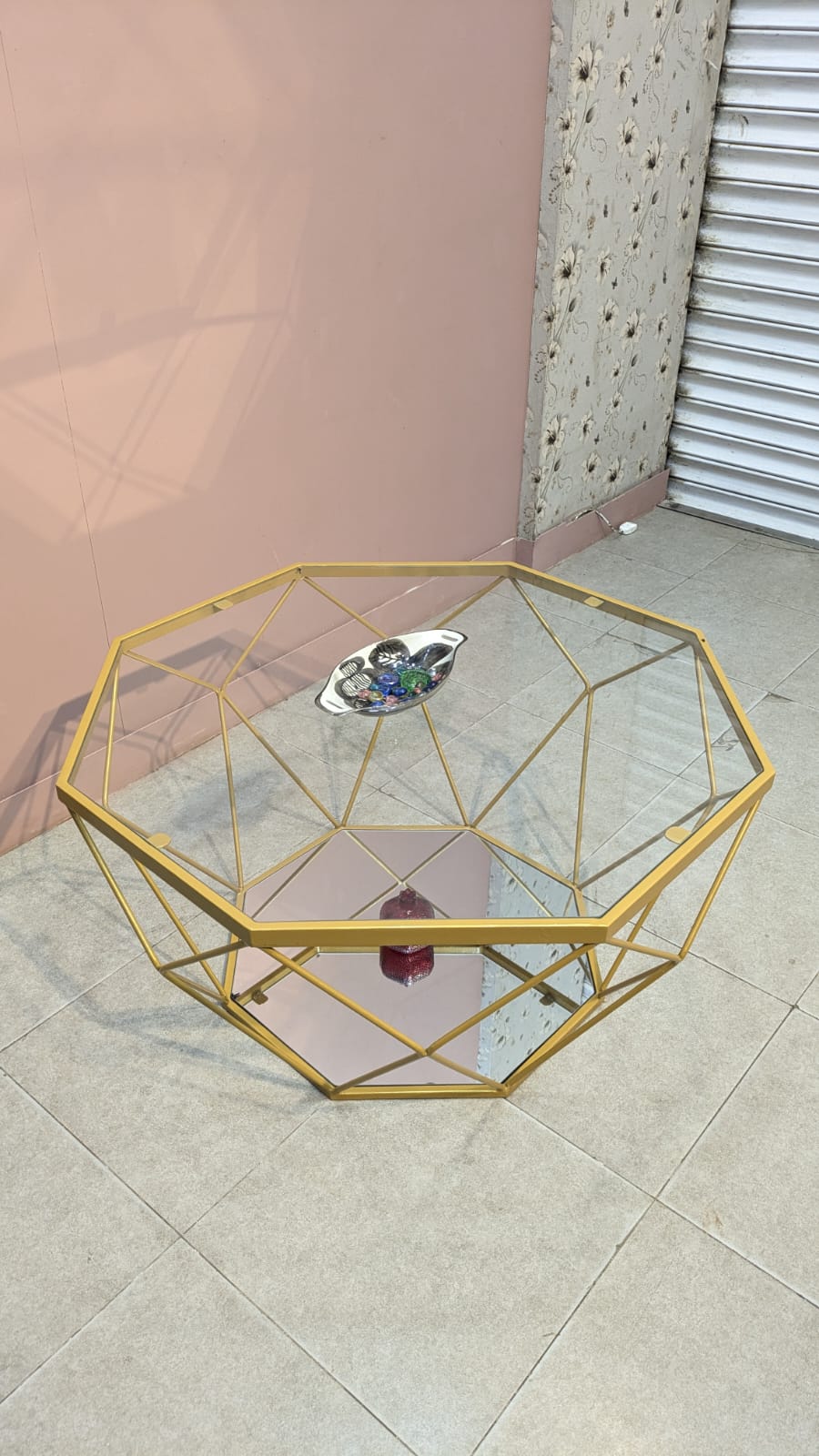 Brand New un used center Table Side table set