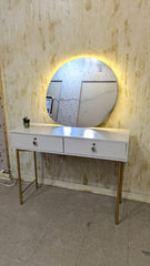 ✨ Elegant Console with Wall-Mounted Mirror ✨
