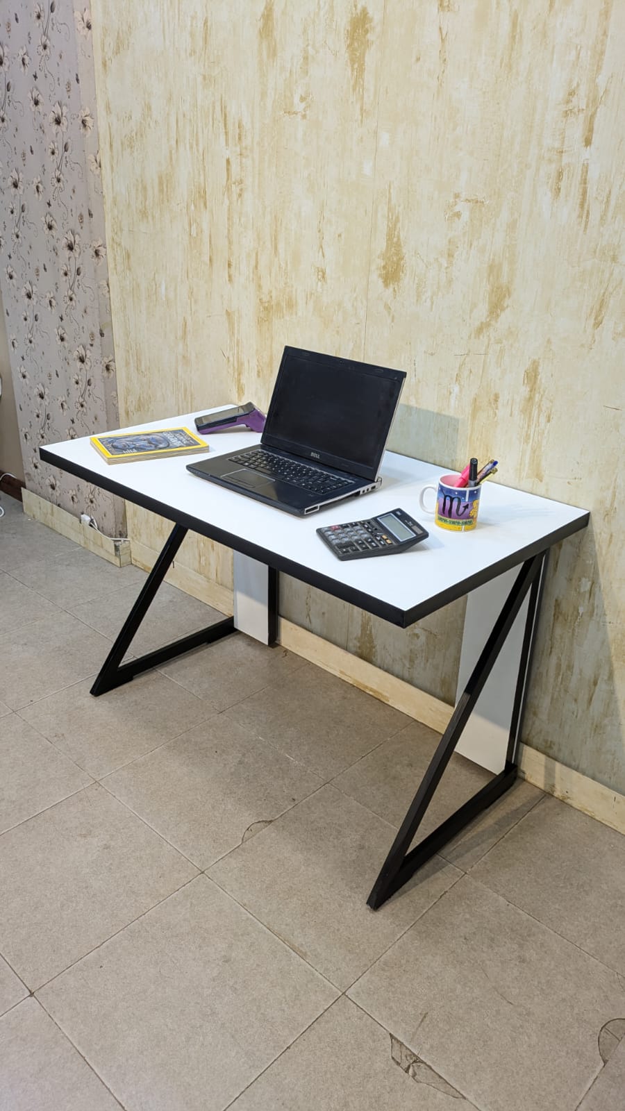 Brand New Modern Study Table – Sleek & Practical