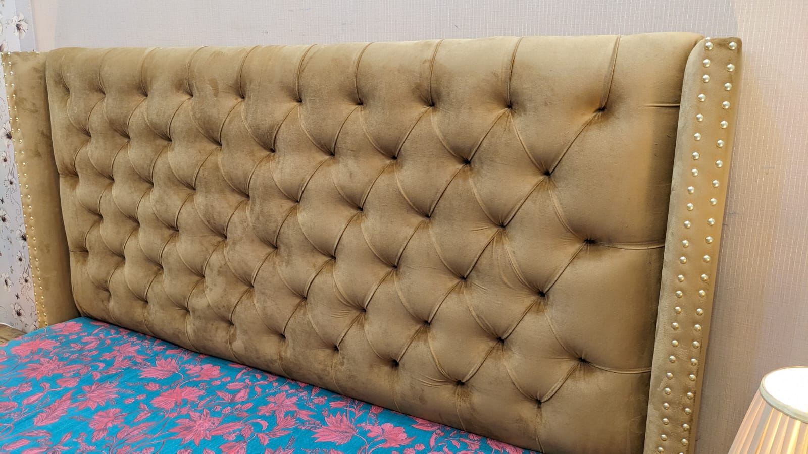 Divinecrafts Brand New King Size Bed with 2 Side Tables