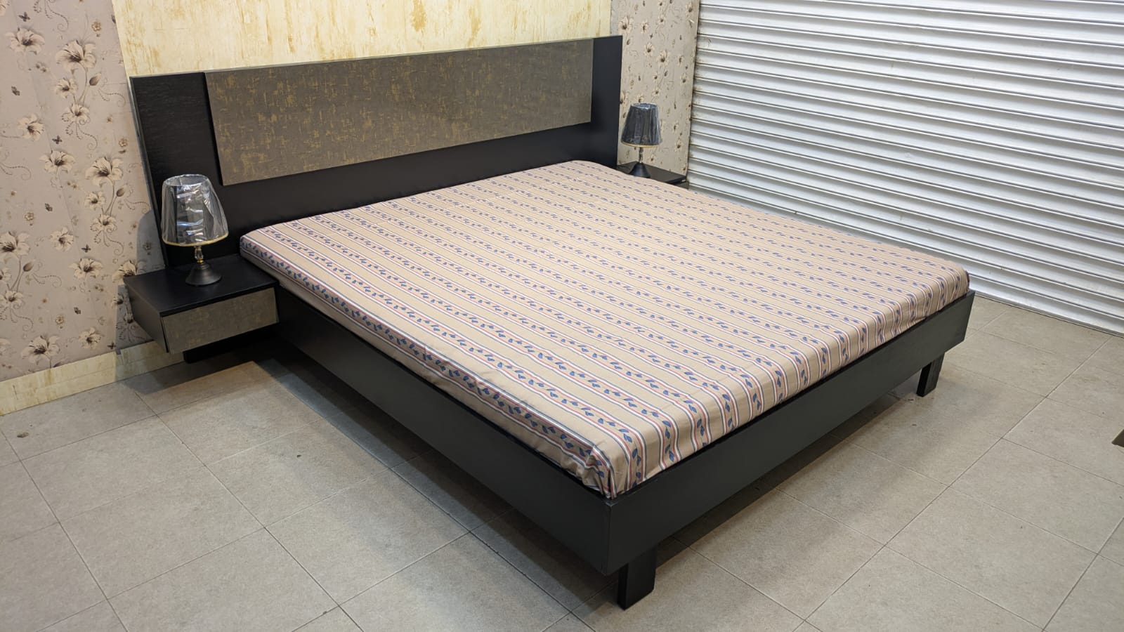 Habitt Novak King Size Bed With 2 Attached Side Table
