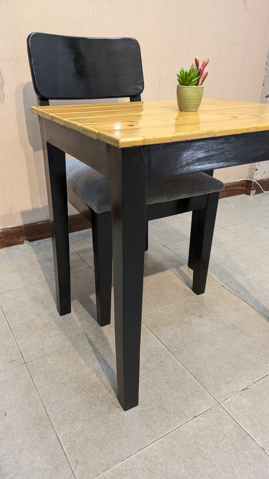 2 Seater Dining Table / Breakfast Table
