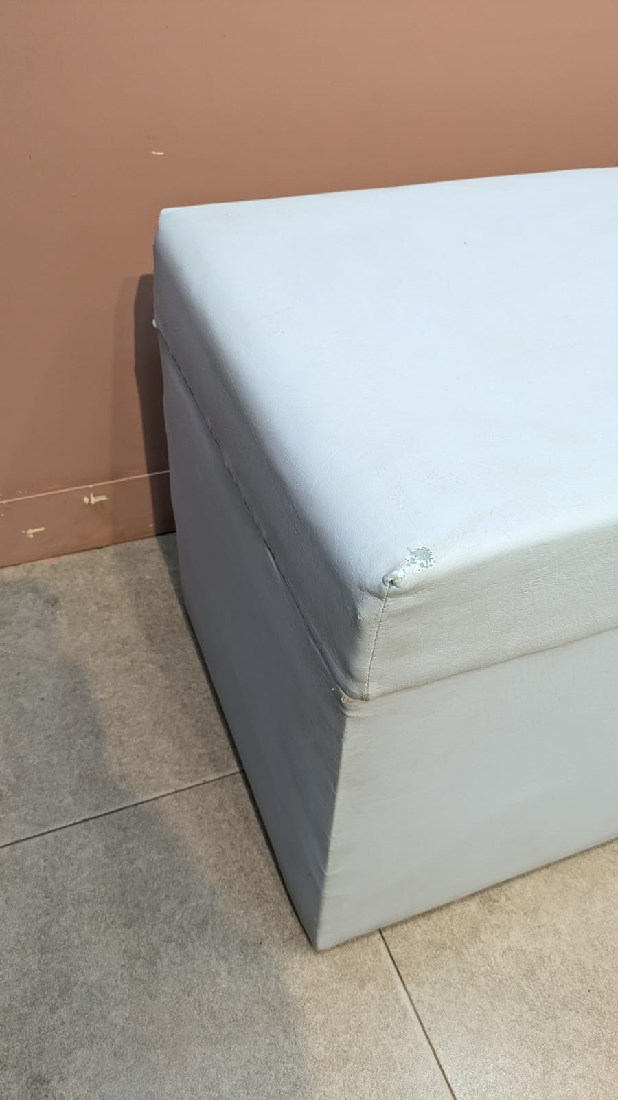 Leatherette Storage Sattee