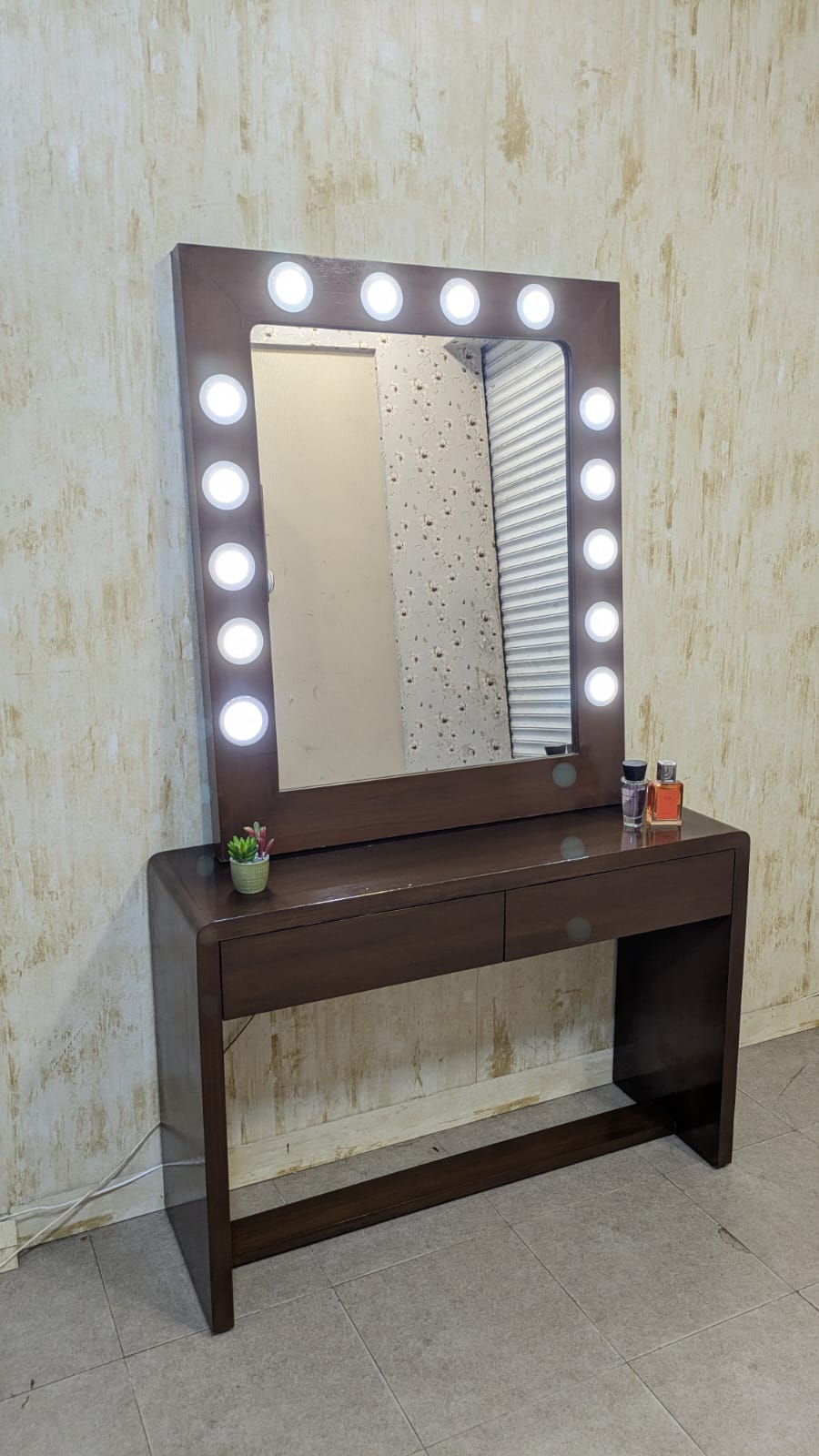 Console With Wall Mounted Mirror