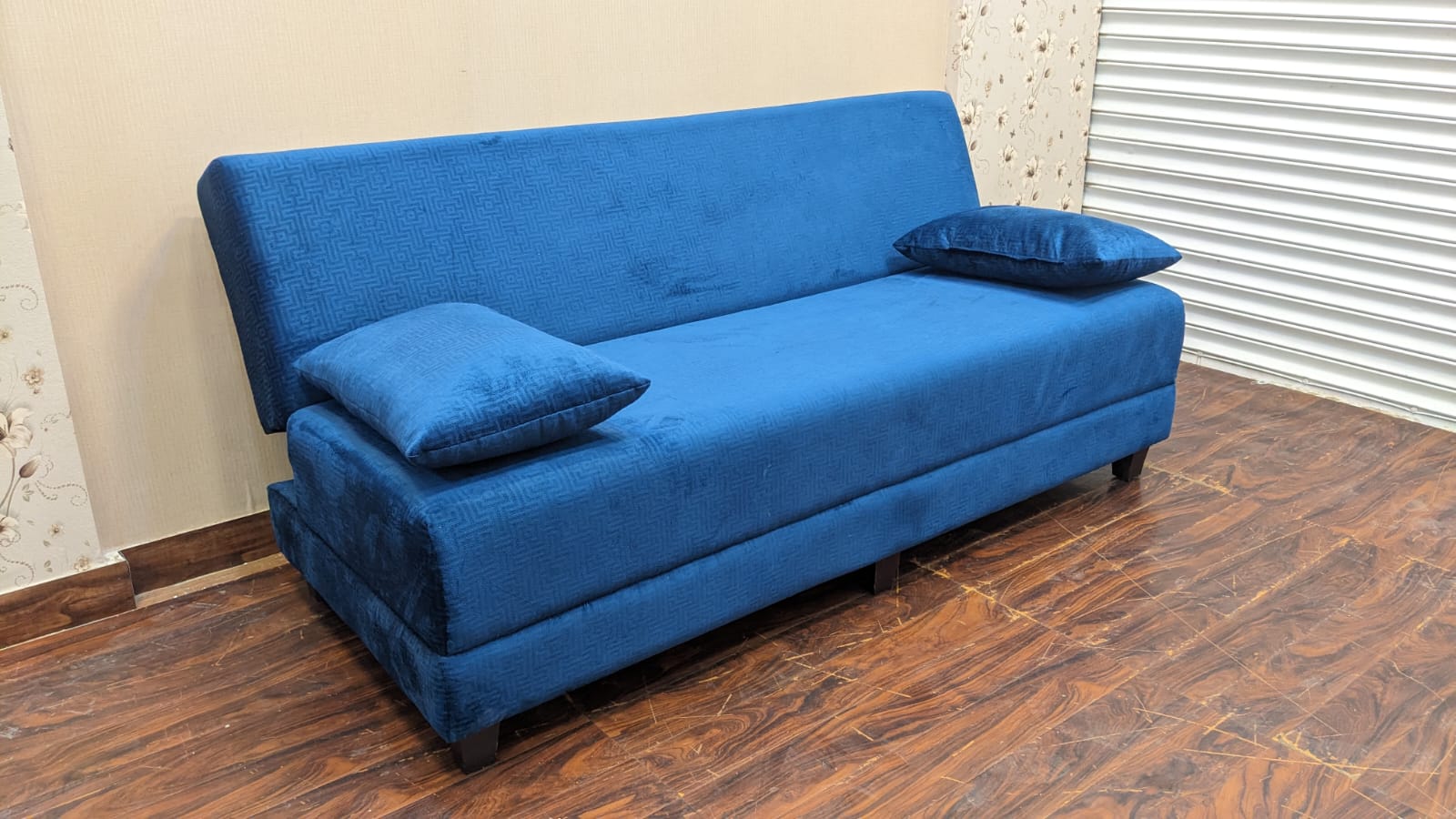 DivineCrafts Sofa Cum Bed