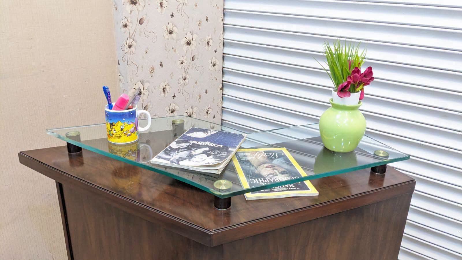 Stylish Counter Table