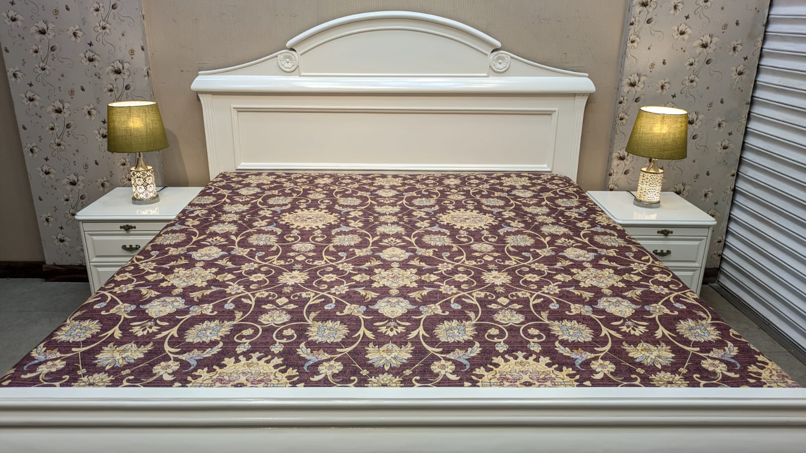 Victoria Furniture King Size Bed Set
